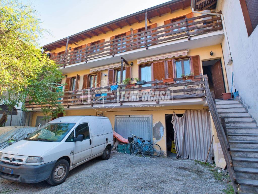 Appartamento a Galliate in Via Pietro Custodi - Foto 2