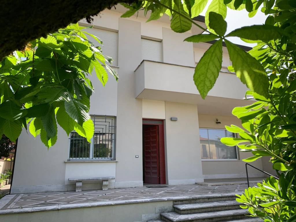 Villa a Isola del liri in Strada Regionale Borgo San Domenico, 19 - Foto 2
