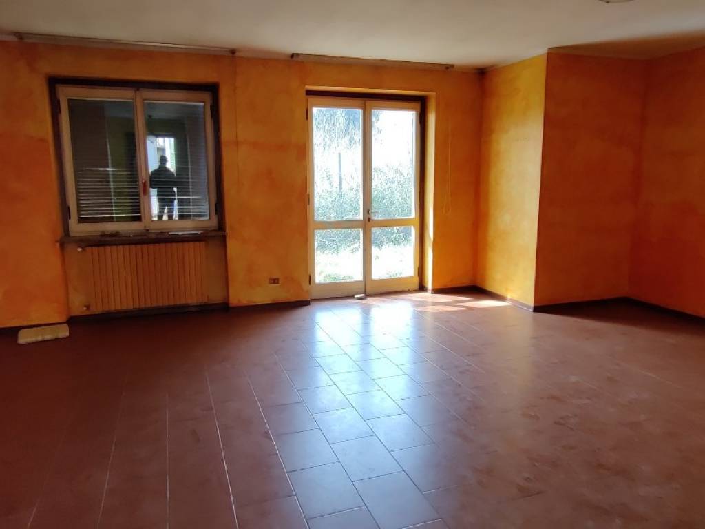 Villa a Borgomanero in Casale Tabuloni - Foto 2