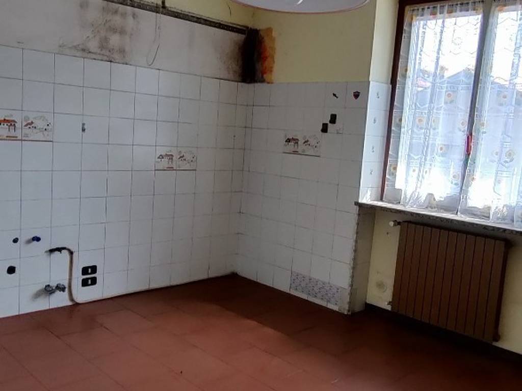 Villa a Borgomanero in Casale Tabuloni - Foto 4