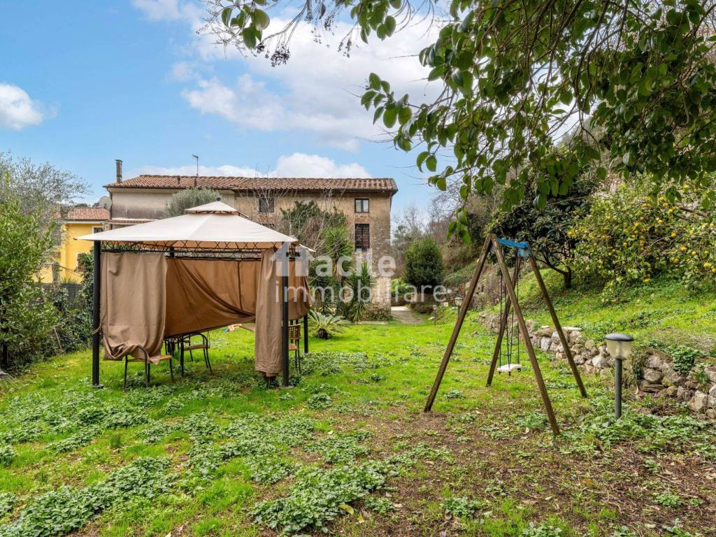 Villa a Massarosa in Via Fontana, 225, 55054 Bozzano LU, Italia - Foto 5