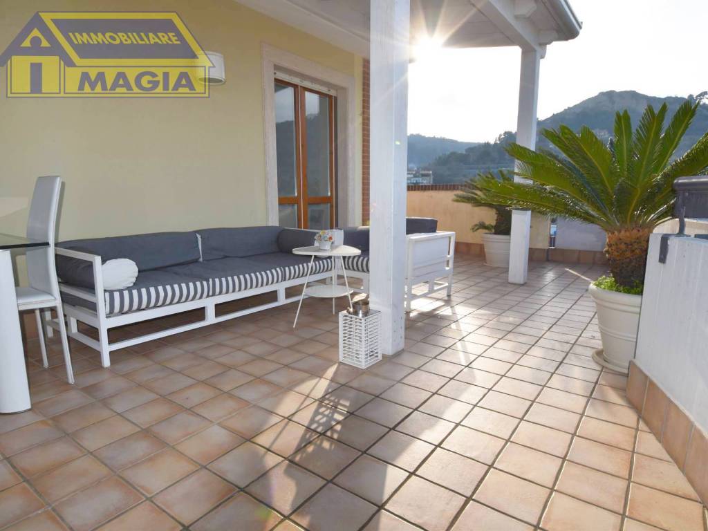 Appartamento a Grottammare in Via Carlo Alberto dalla Chiesta, 5 - Foto 2