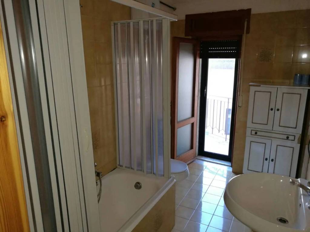 Appartamento a Marsicovetere in Via Eugenio Azimonti - Foto 4