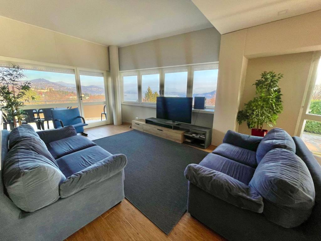 Villa a Arona in Via Vergante - Foto 5