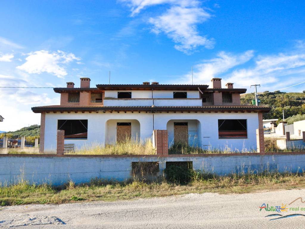 Villa a Rosciano in Contrada Piano Fara - Foto 2