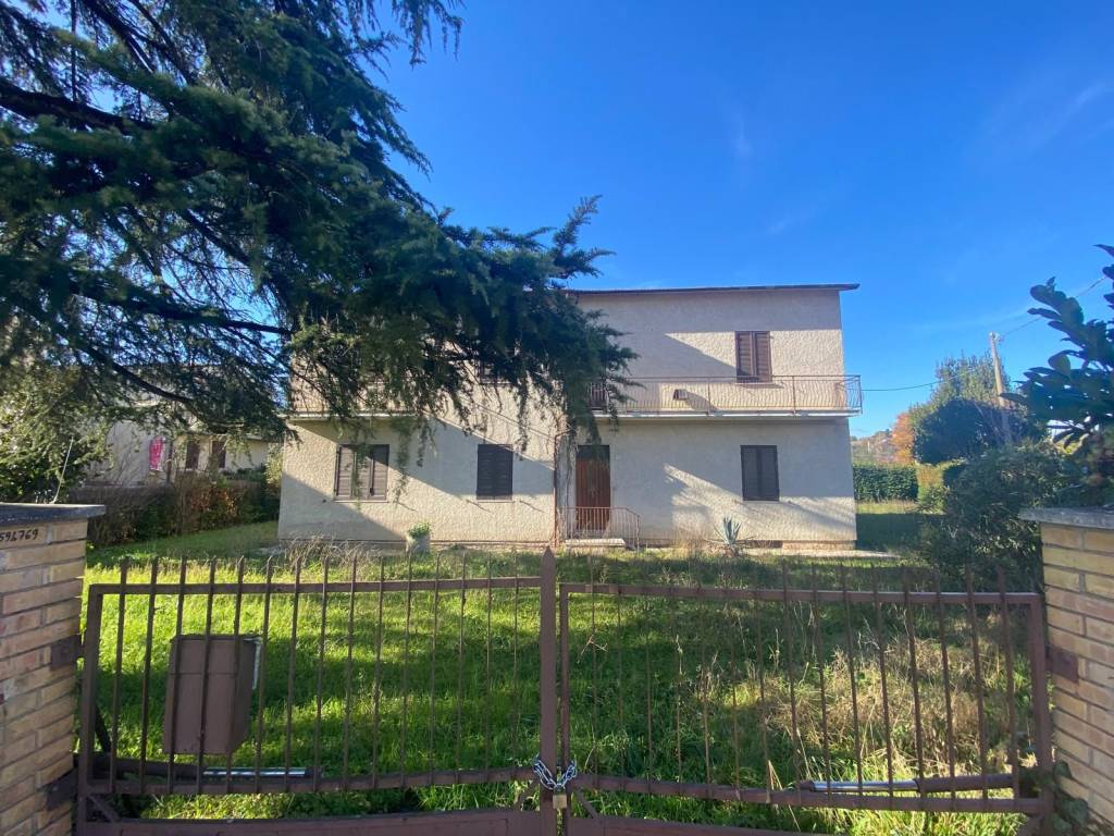 Villa a Spoleto in Via Enrico Mattei - Foto 2