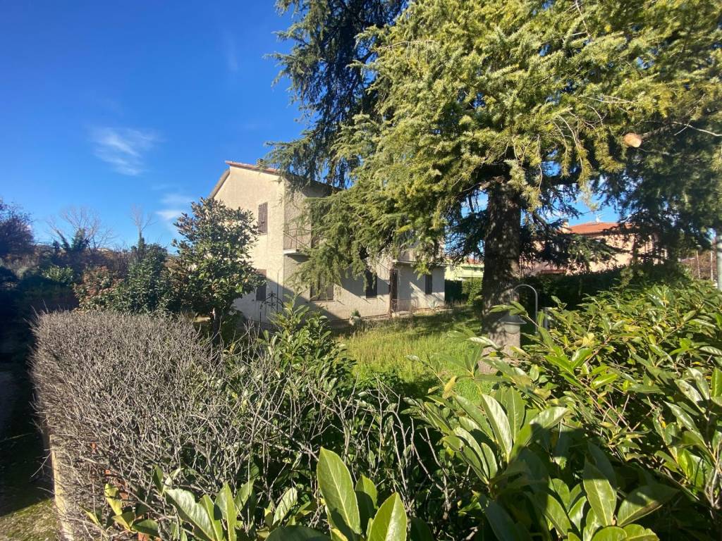 Villa a Spoleto in Via Enrico Mattei - Foto 4