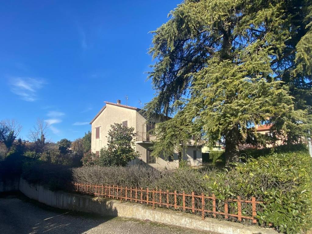 Villa a Spoleto in Via Enrico Mattei - Foto 5