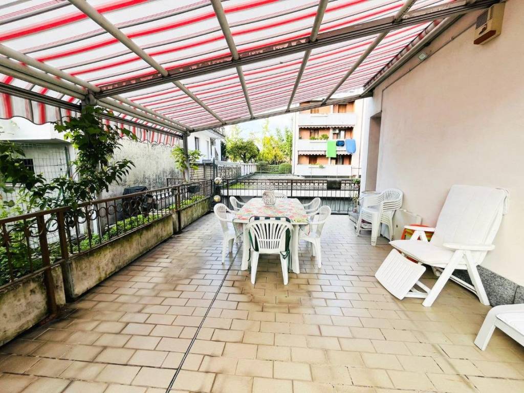 Appartamento a Nova milanese in Via Canossa, 6 - Foto 3