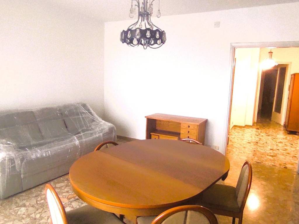 Appartamento a Udine in Via Antonio Marangoni, 9 - Foto 2