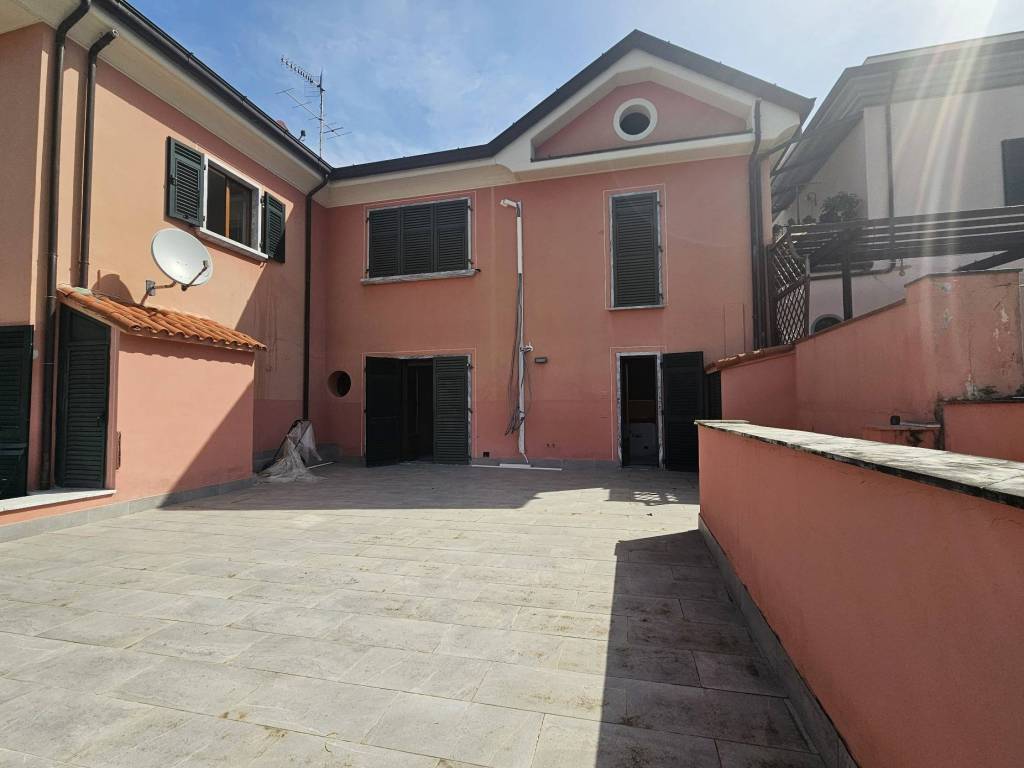 Villetta a schiera a Sarzana in Via Falcinello - Foto 3