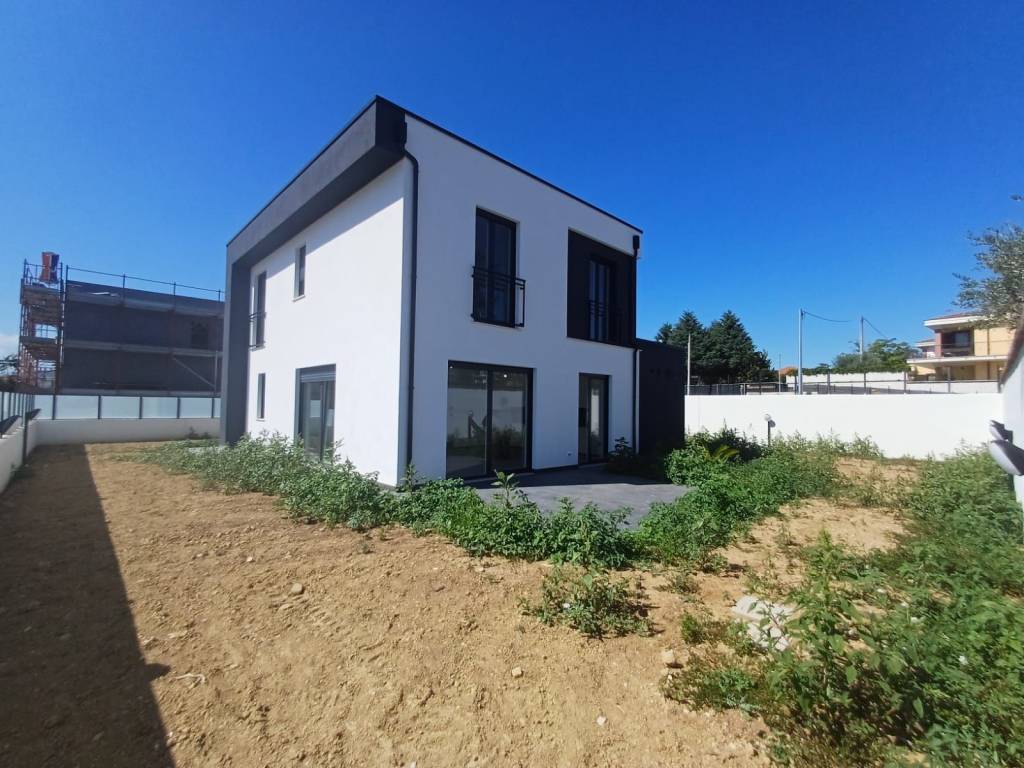 Villa a Città sant'angelo in Via Pasquale Baiocchi, 59 - Foto 4