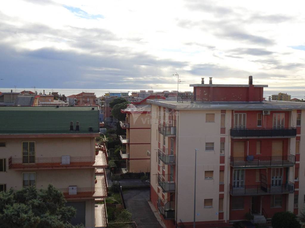 Appartamento a Ceriale in Via Enrico Fausto, 7 - Foto 5