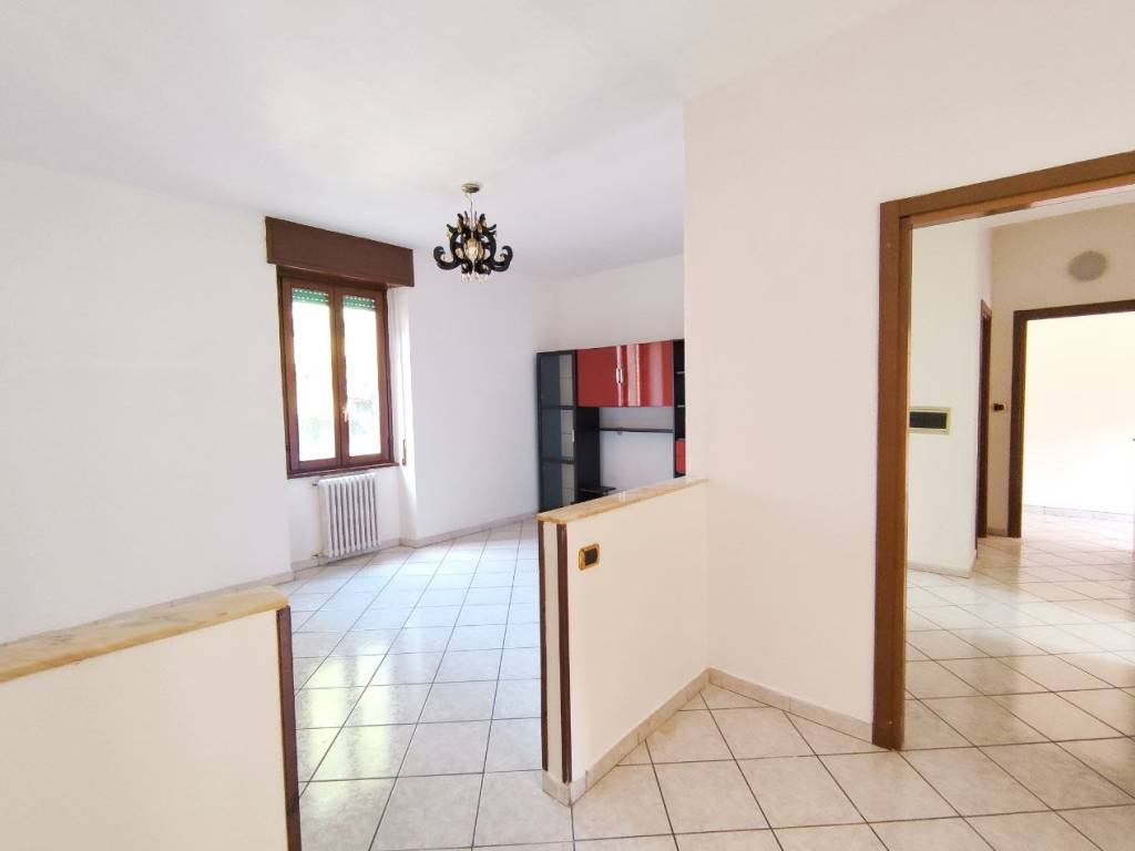 Appartamento a Veduggio con colzano in Via Camillo Benso di Cavour, 7 - Foto 5