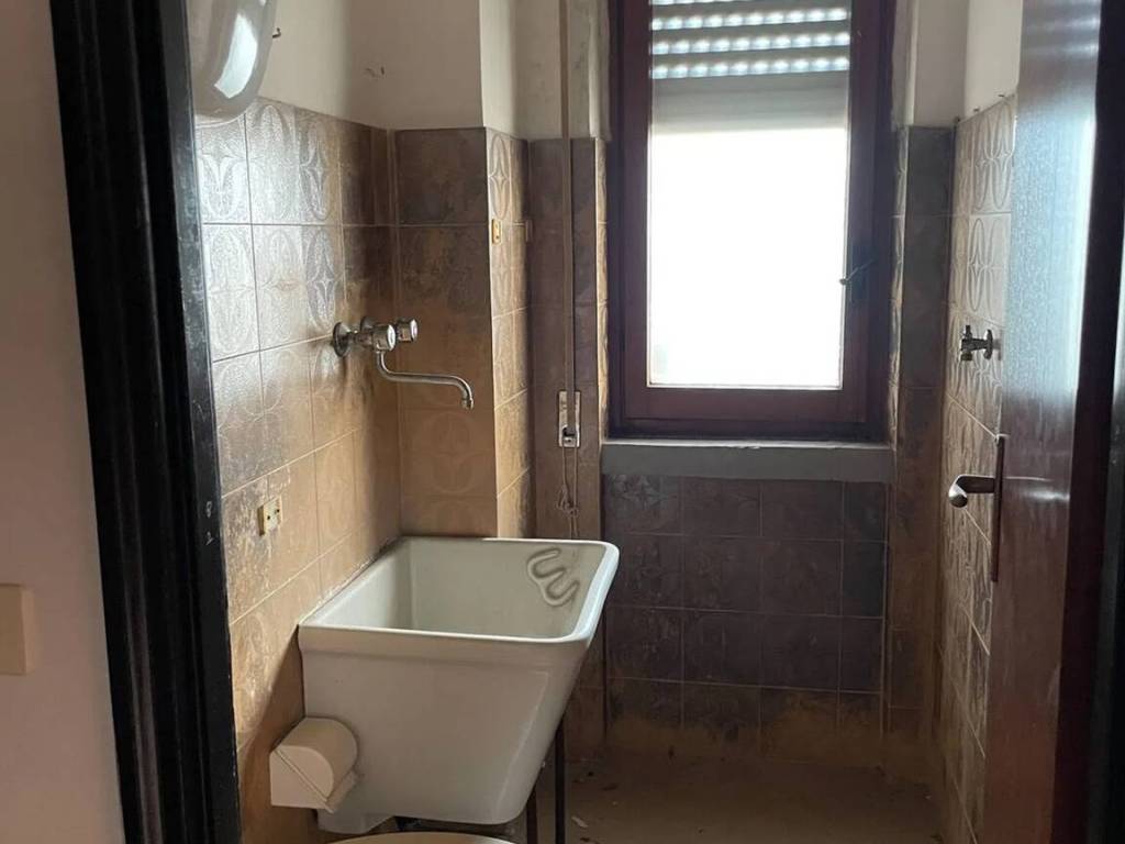 Appartamento a Lamezia terme in Via Cilea, 5 - Foto 4