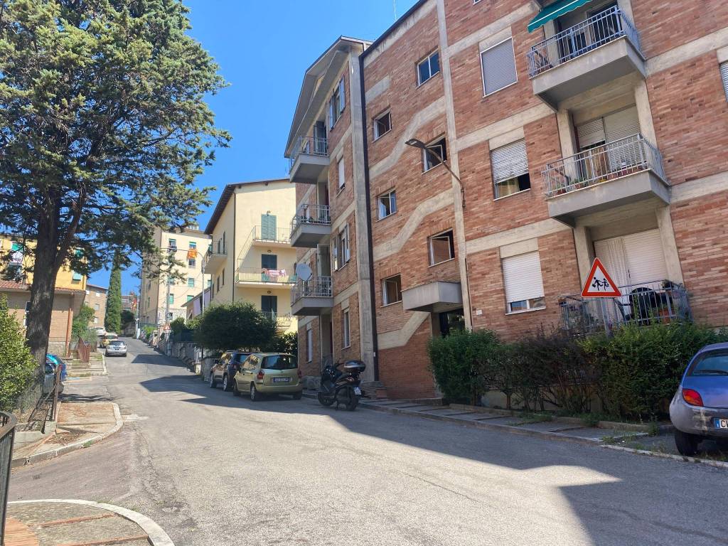 Appartamento a Perugia in Via Vittorio Alfieri, 10 - Foto 3