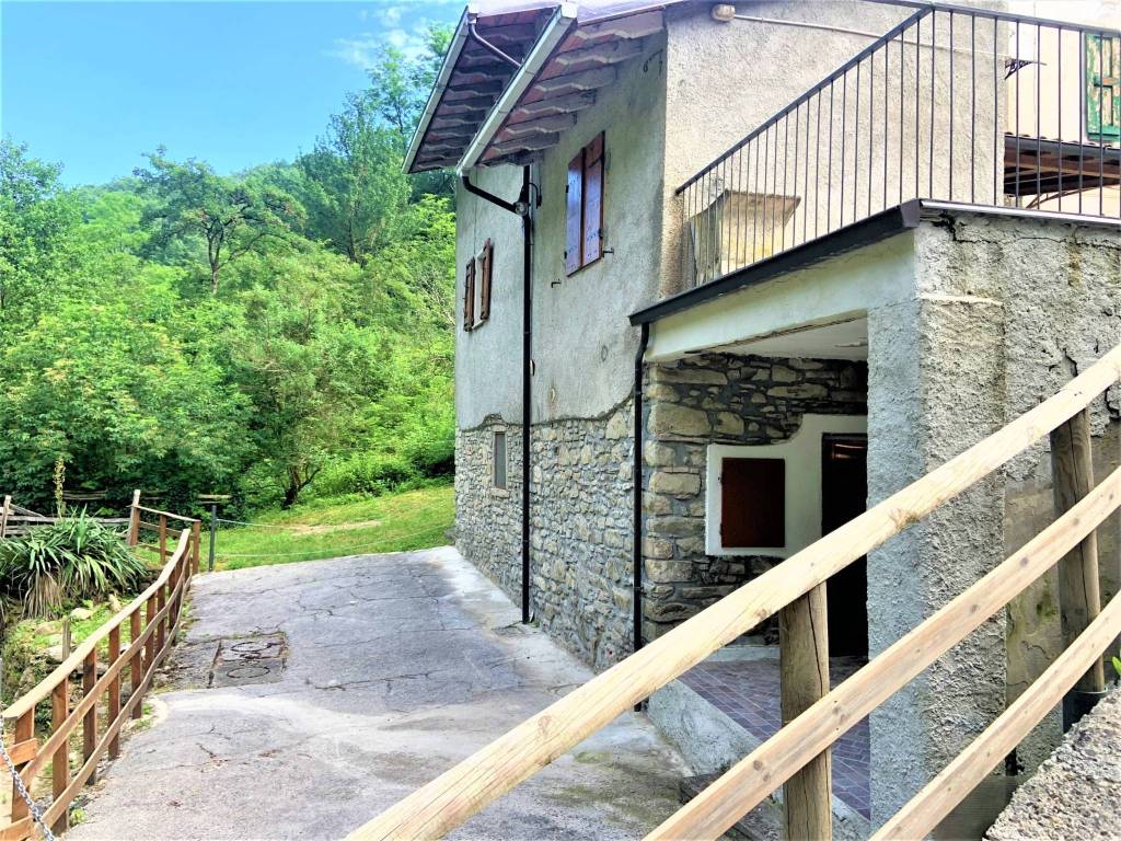 Villa a Vernio in Via del Cerbino - Foto 3