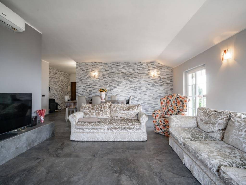 Appartamento a Castello di brianza in Via Piave, 008 - Foto 2