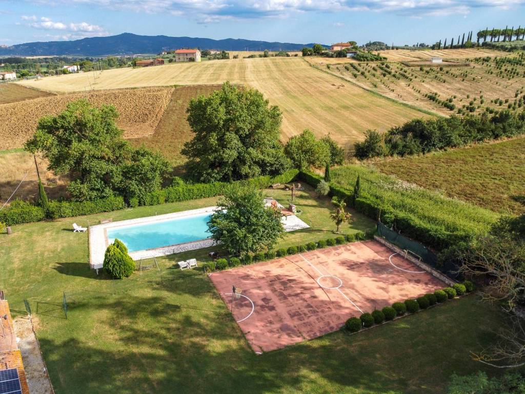Rustico / casale a Castiglione del lago in castiglione del lago - Foto 2