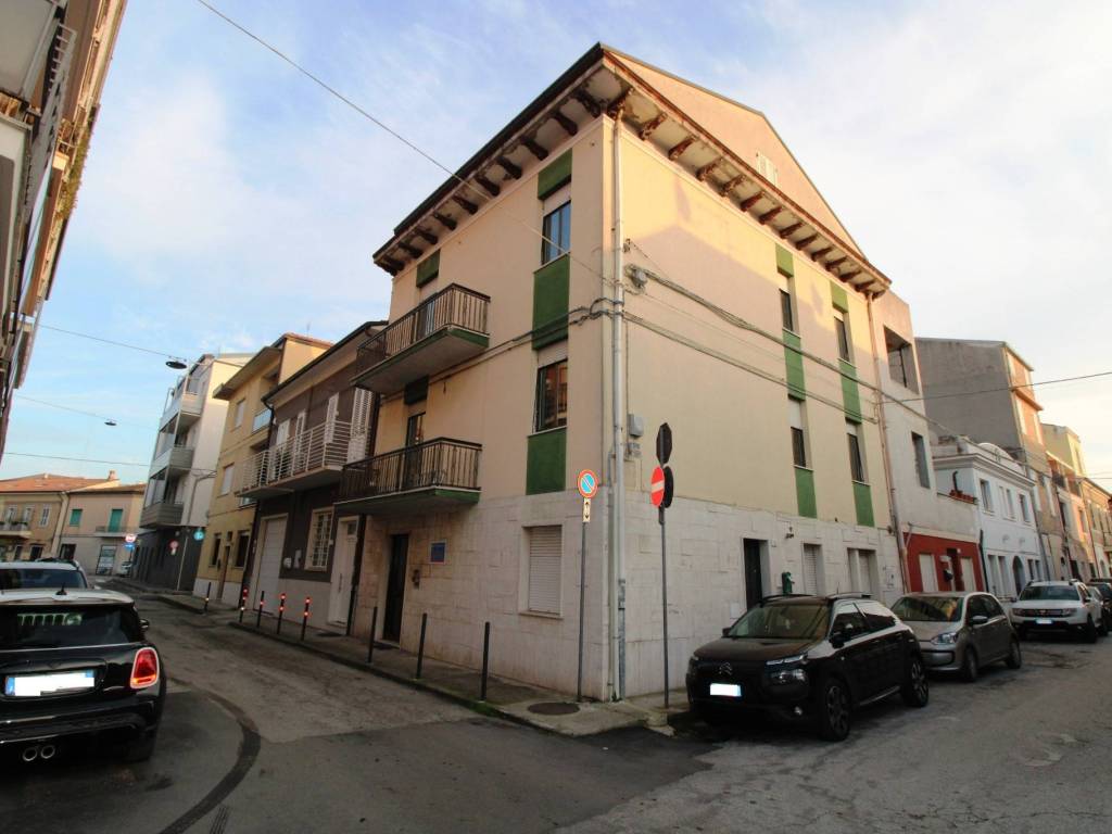 Casa indipendente a Civitanova marche in Via Venezia, 14 - Foto 2