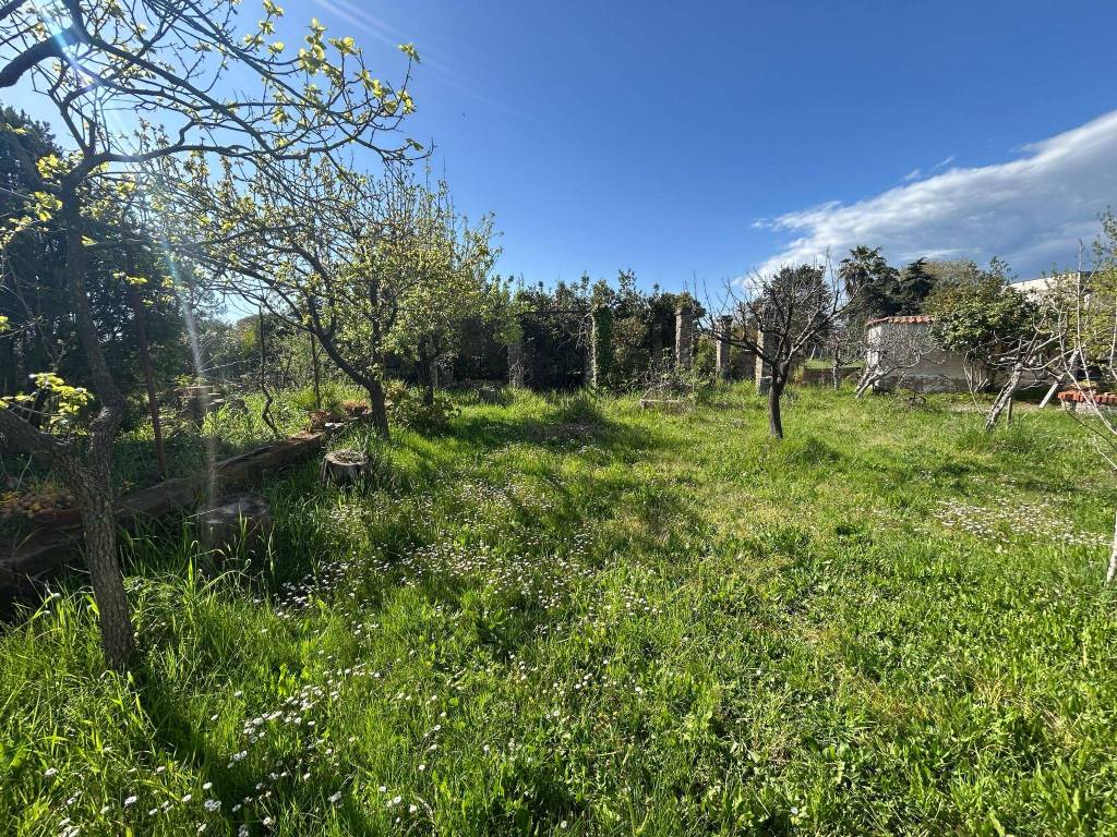 Villa a Aprilia in Via Trigno - Foto 3