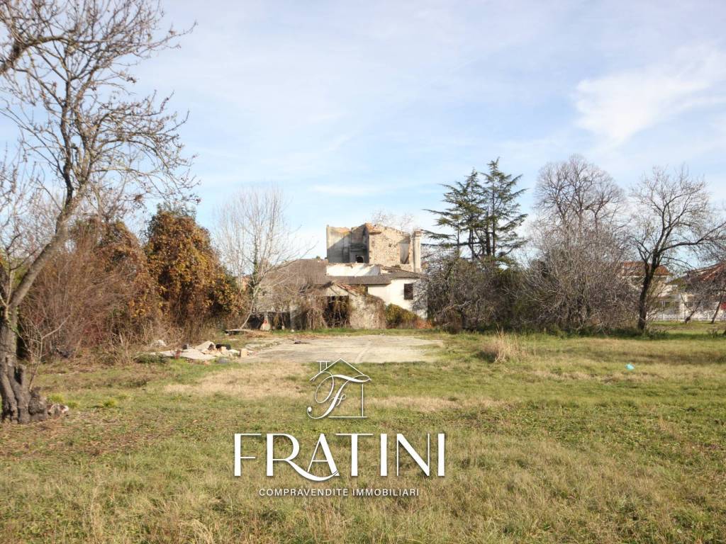 Terreno a Sant'egidio alla vibrata in Via Virgilio, 36 - Foto 3