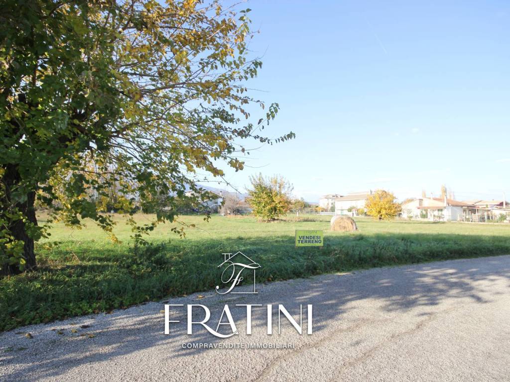 Terreno a Sant'egidio alla vibrata in Via Del Colle - Foto 2