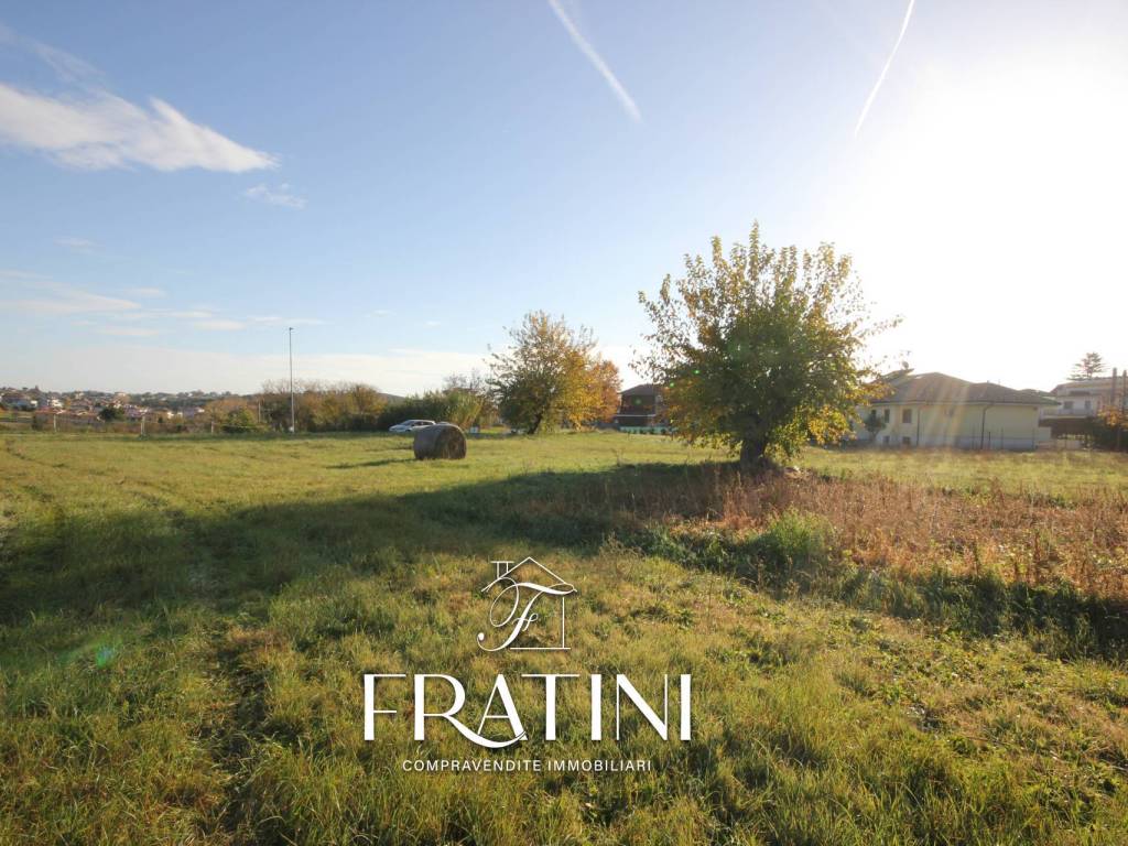 Terreno a Sant'egidio alla vibrata in Via Del Colle - Foto 5