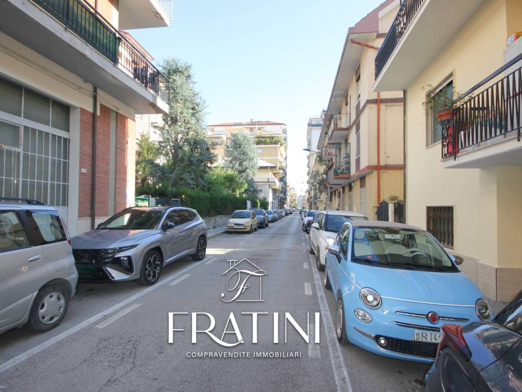 Casa indipendente a San benedetto del tronto in Via Umbria, 15 - Foto 5