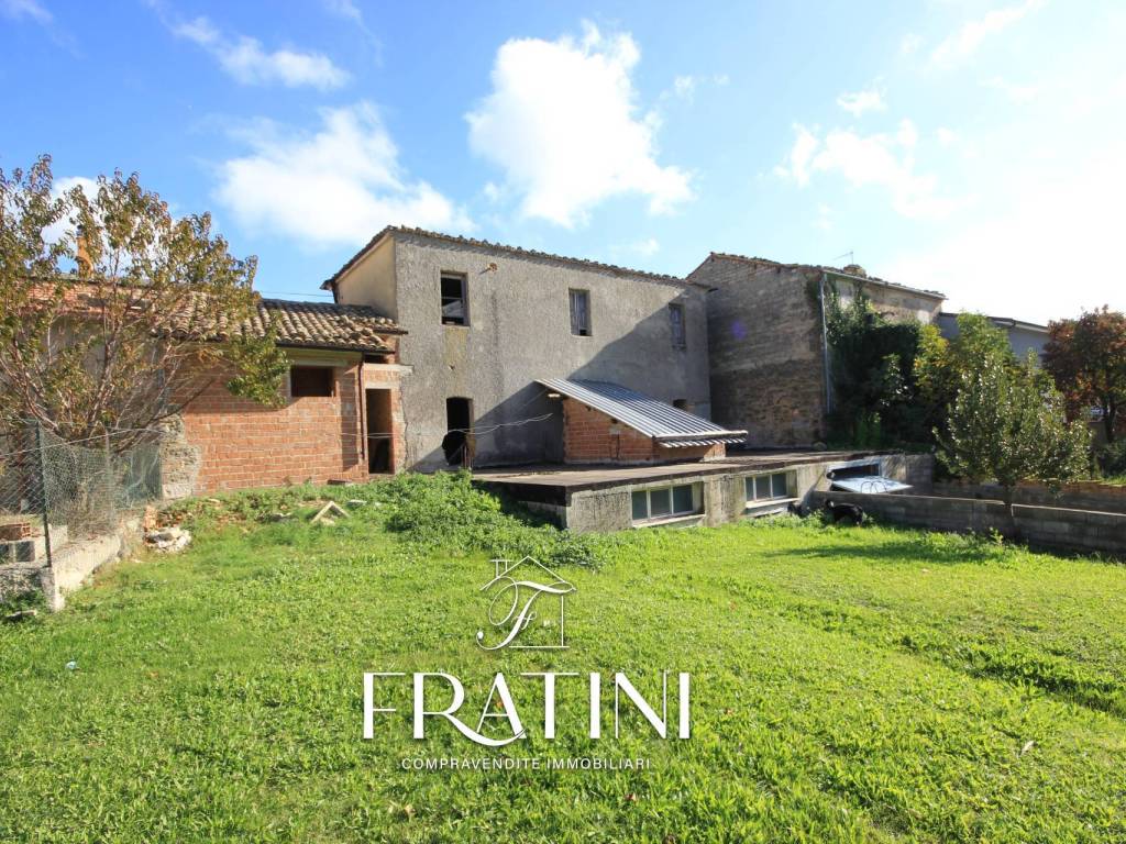 Casa indipendente a Civitella del tronto in Frazione Sant'Andrea - Foto 2