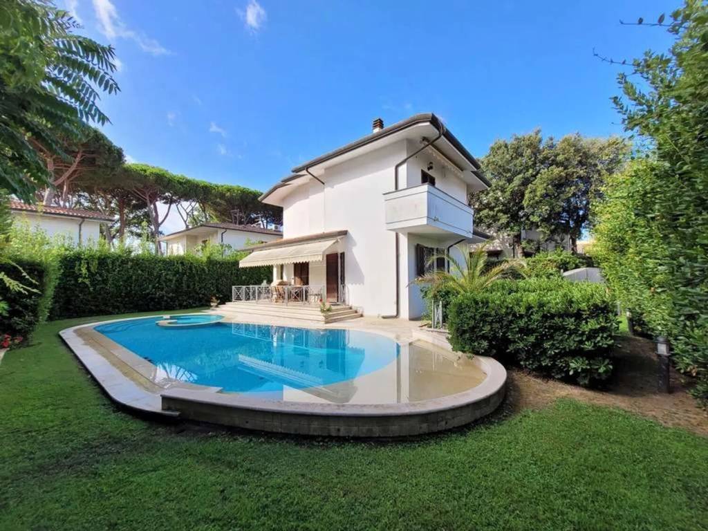 Villa a Pietrasanta in Via Palestro S.N.C. - Foto 5