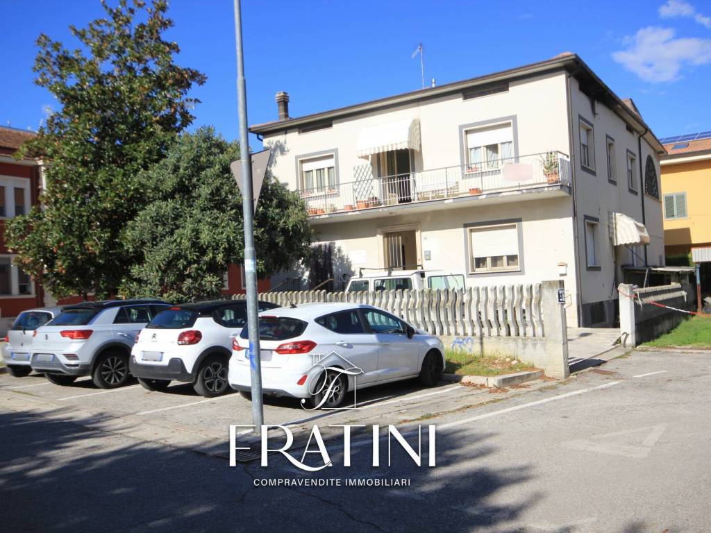 Casa indipendente a Sant'egidio alla vibrata in via Camillo Benso Conte di Cavour, 10 - Foto 2