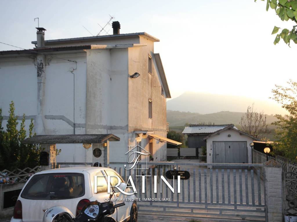 Casa indipendente a Civitella del tronto in Tavolaccio, 28 - Foto 2