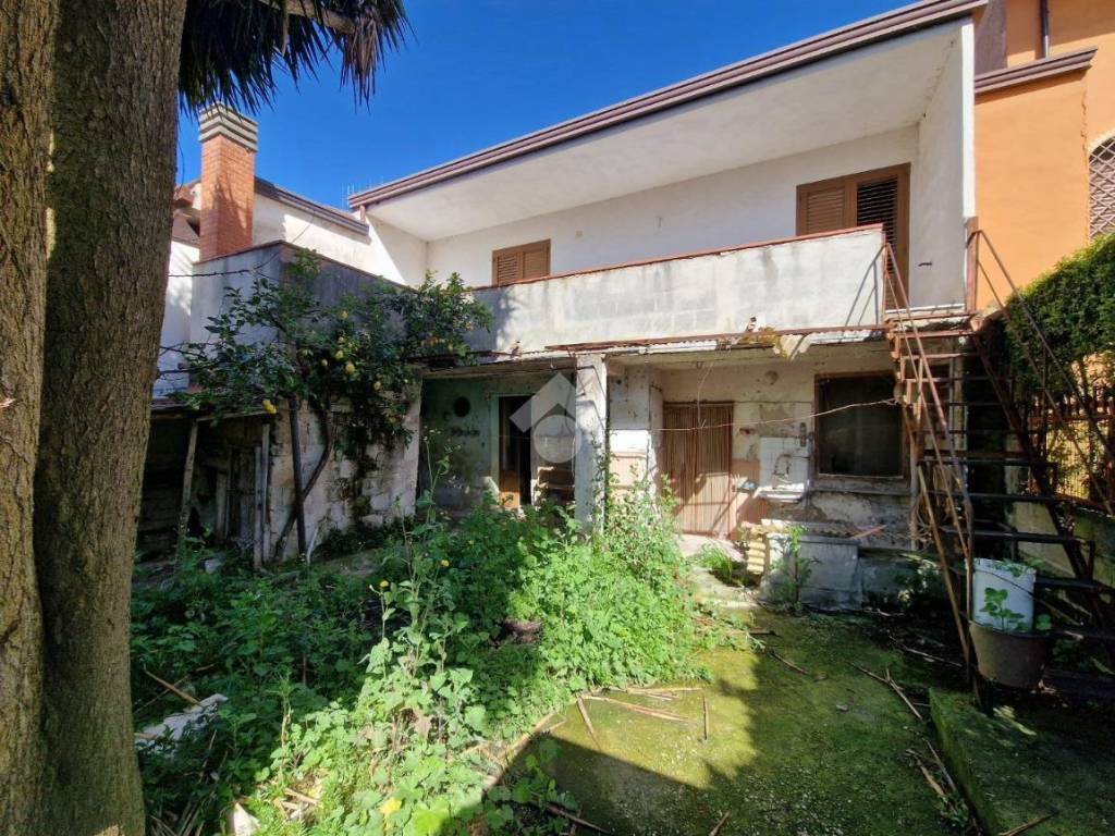 Casa indipendente a Sant'agata de' goti in C/da Cerreta - Foto 2