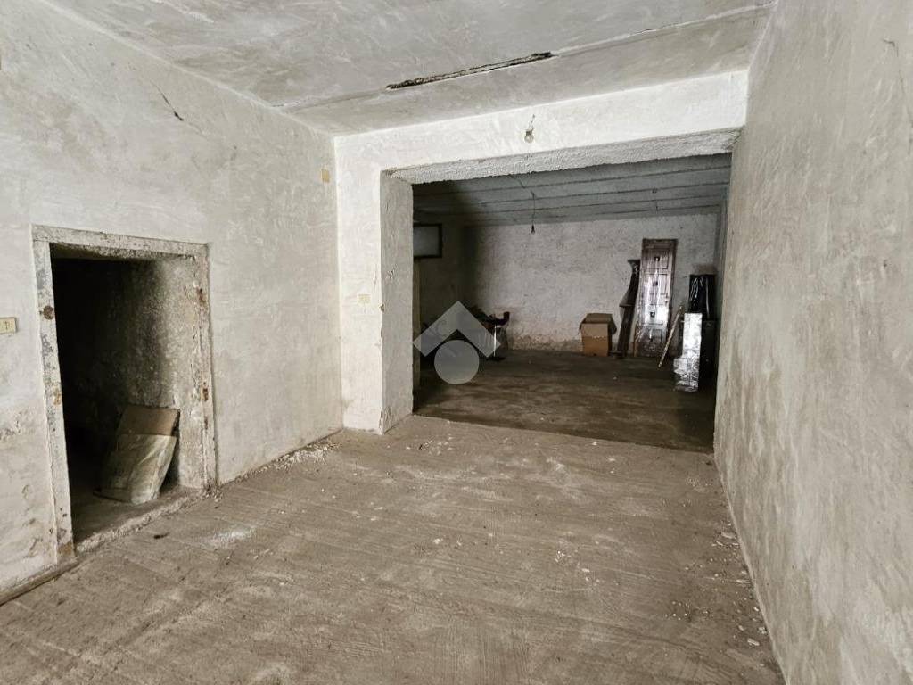 Box / garage a Amorosi in Vicolo Paribella - Foto 3