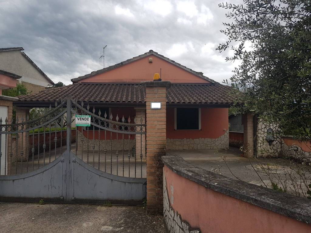 Villa a Frosinone in Variante Casilina - Foto 3