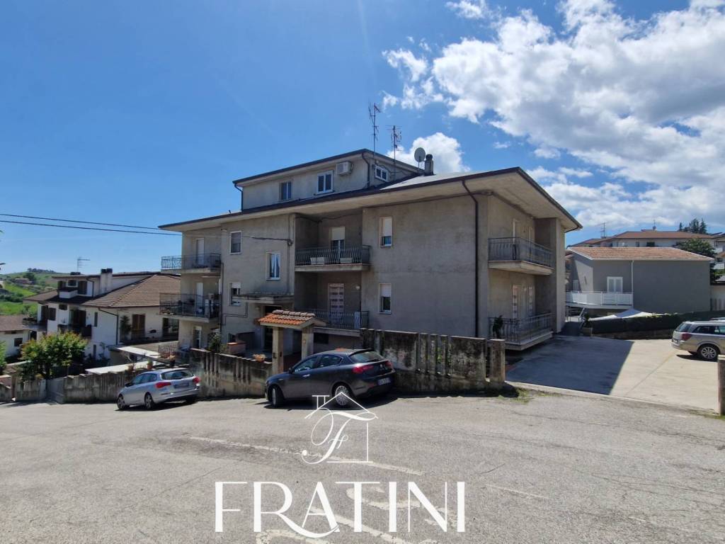 Attico / mansarda a Ancarano in Via Maiella, 2 - Foto 2