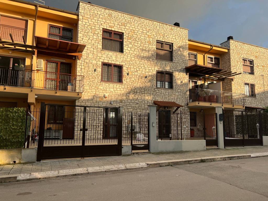 Villetta a schiera a Cerignola in Via Ivrea - Foto 2