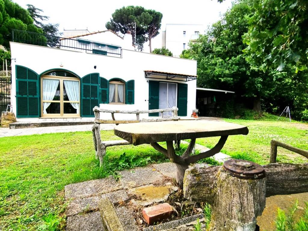 Villa a Spotorno in Via dei Pini - Foto 4