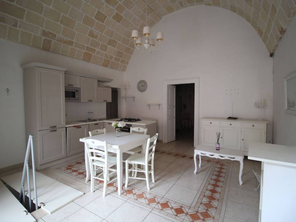 Casa indipendente a Manduria in Piazza Giannuzzi, 28 - Foto 3