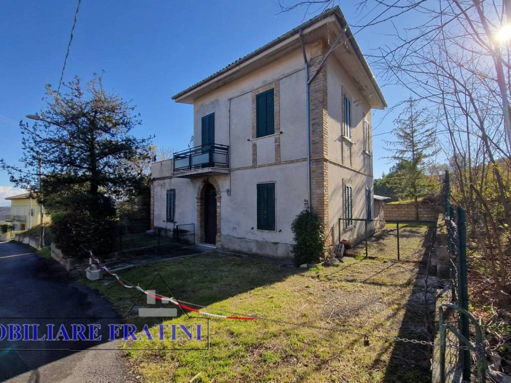 Casa indipendente a Civitella del tronto in Frazione Collebigliano, 47 - Foto 3