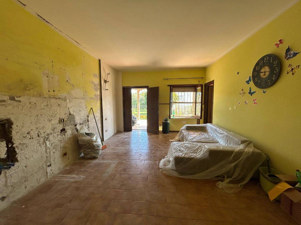 Villa a Aprilia in Via Gidora - Foto 4