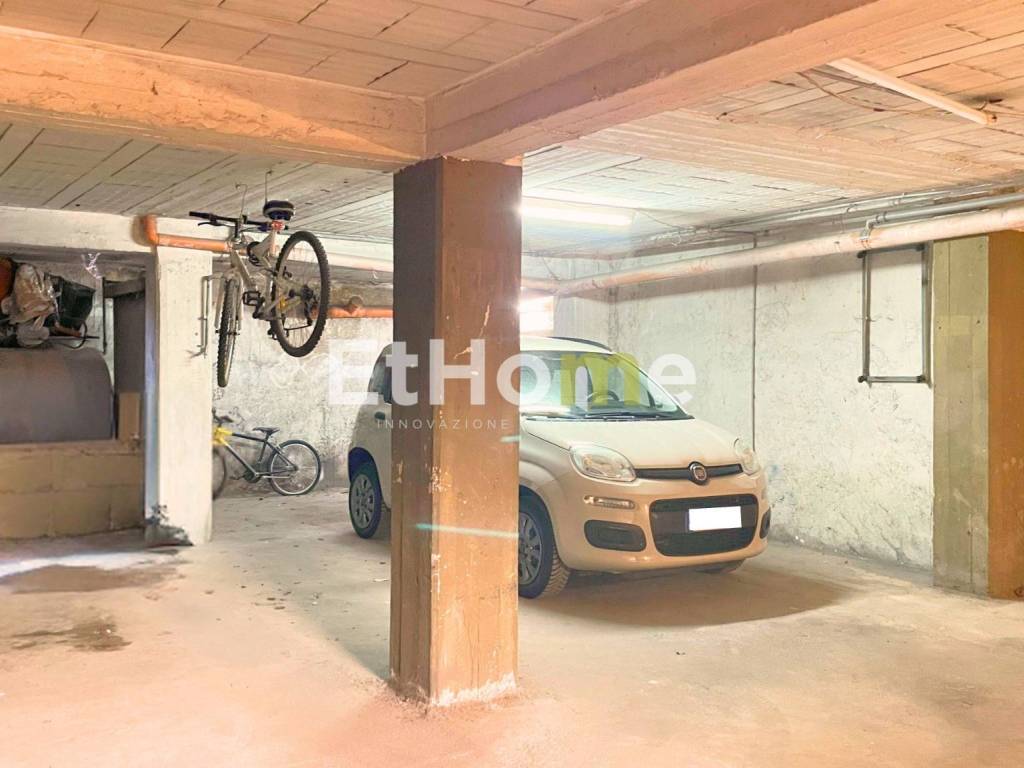 Box / garage a Andria in Via Niccolò Copernico, 9 - Foto 3