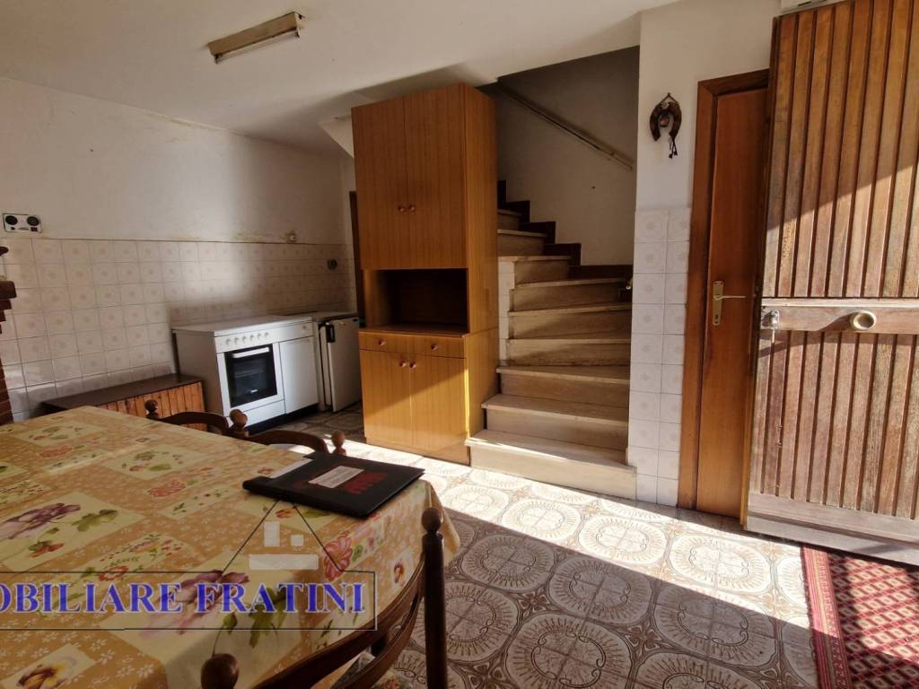 Casa indipendente a Valle castellana in Frazione Prevenisco - Foto 5