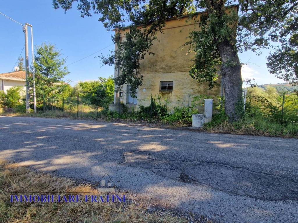 Rustico / casale a Campli in Via della Madonna, 19 - Foto 2