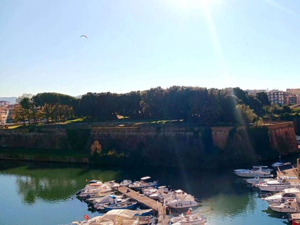 Appartamento a Livorno in PIAZZA DEI LEGNAMI - Foto 2