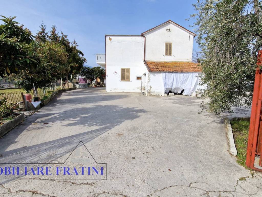 Casa indipendente a Sant'egidio alla vibrata in Via Giuseppe Verdi, 174 - Foto 2