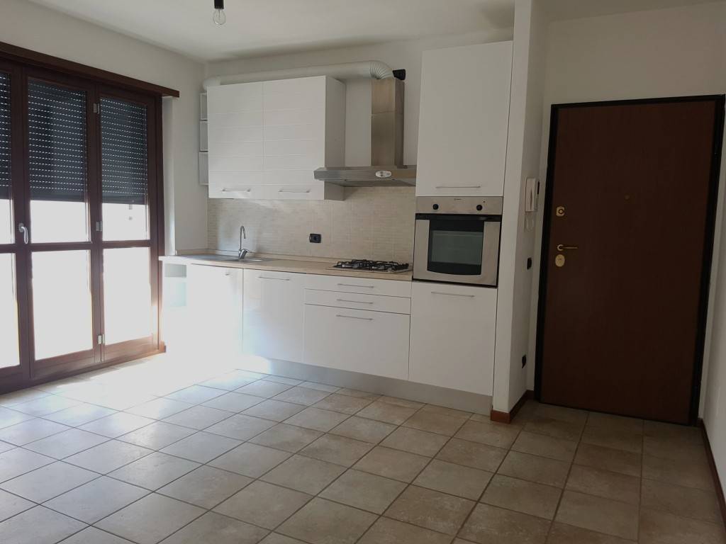 Appartamento a Cantù in Via Fiammenghini, 34 - Foto 5