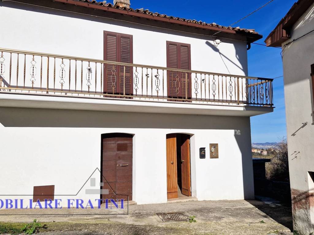 Casa indipendente a Civitella del tronto in Cornacchiano - Foto 3