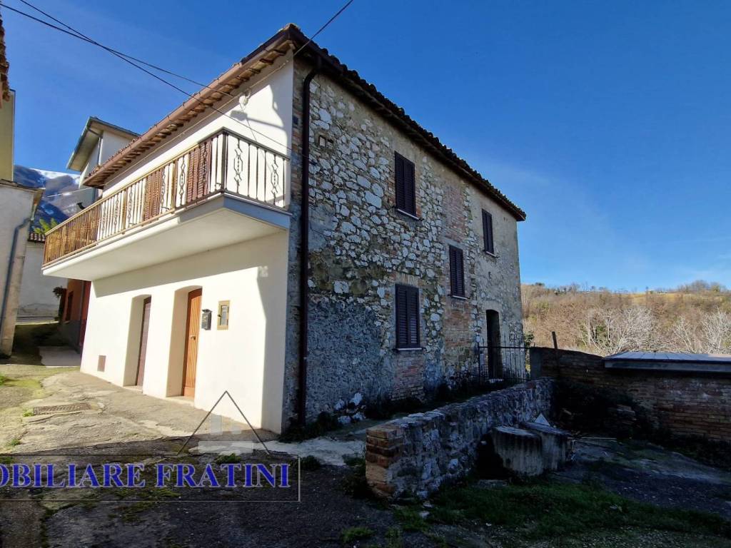 Casa indipendente a Civitella del tronto in Cornacchiano - Foto 4